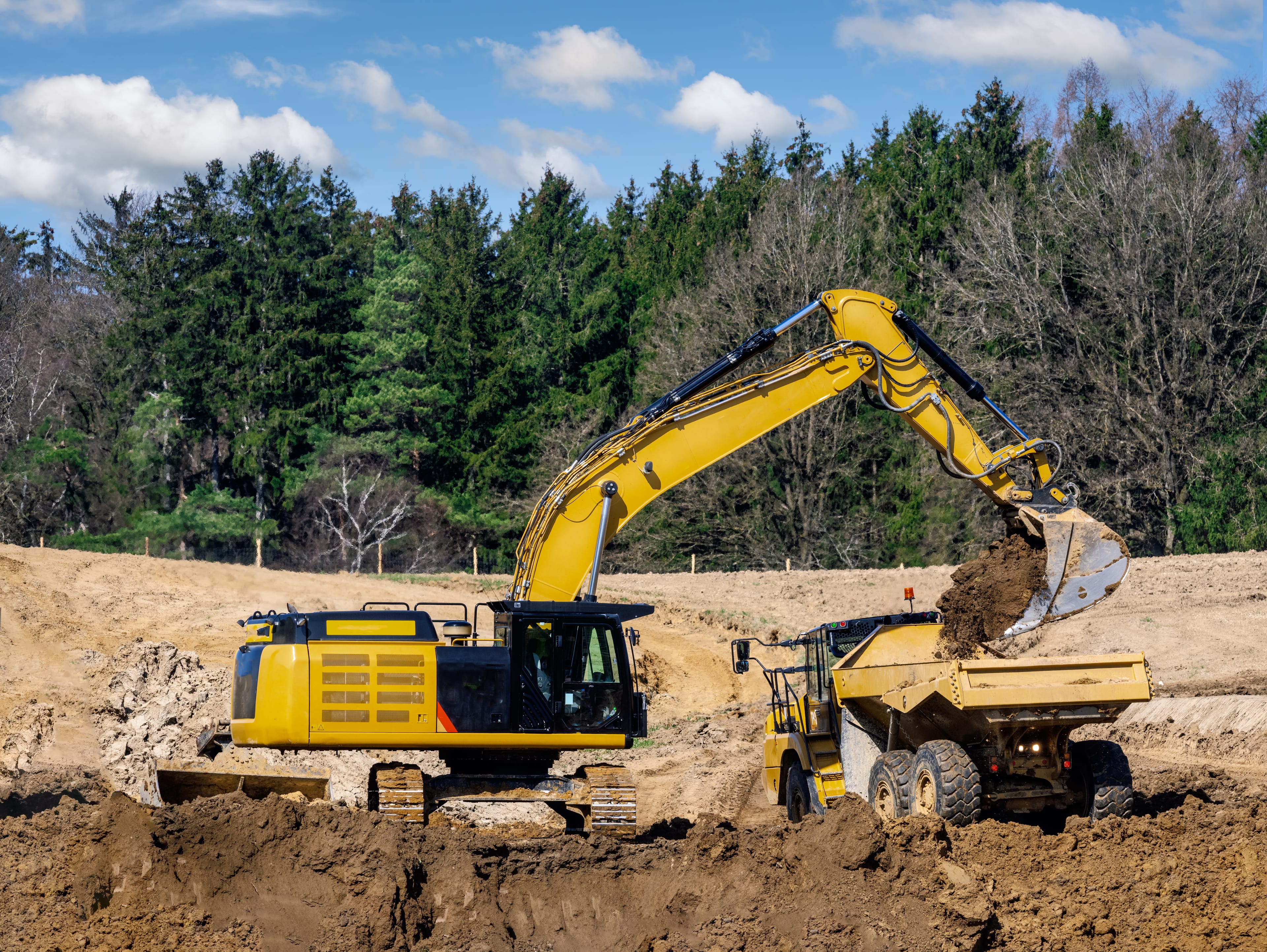 Site Preparation & Earthworks – Land clearing, levelling, excavation, trenching, and compaction to ready sites for development.